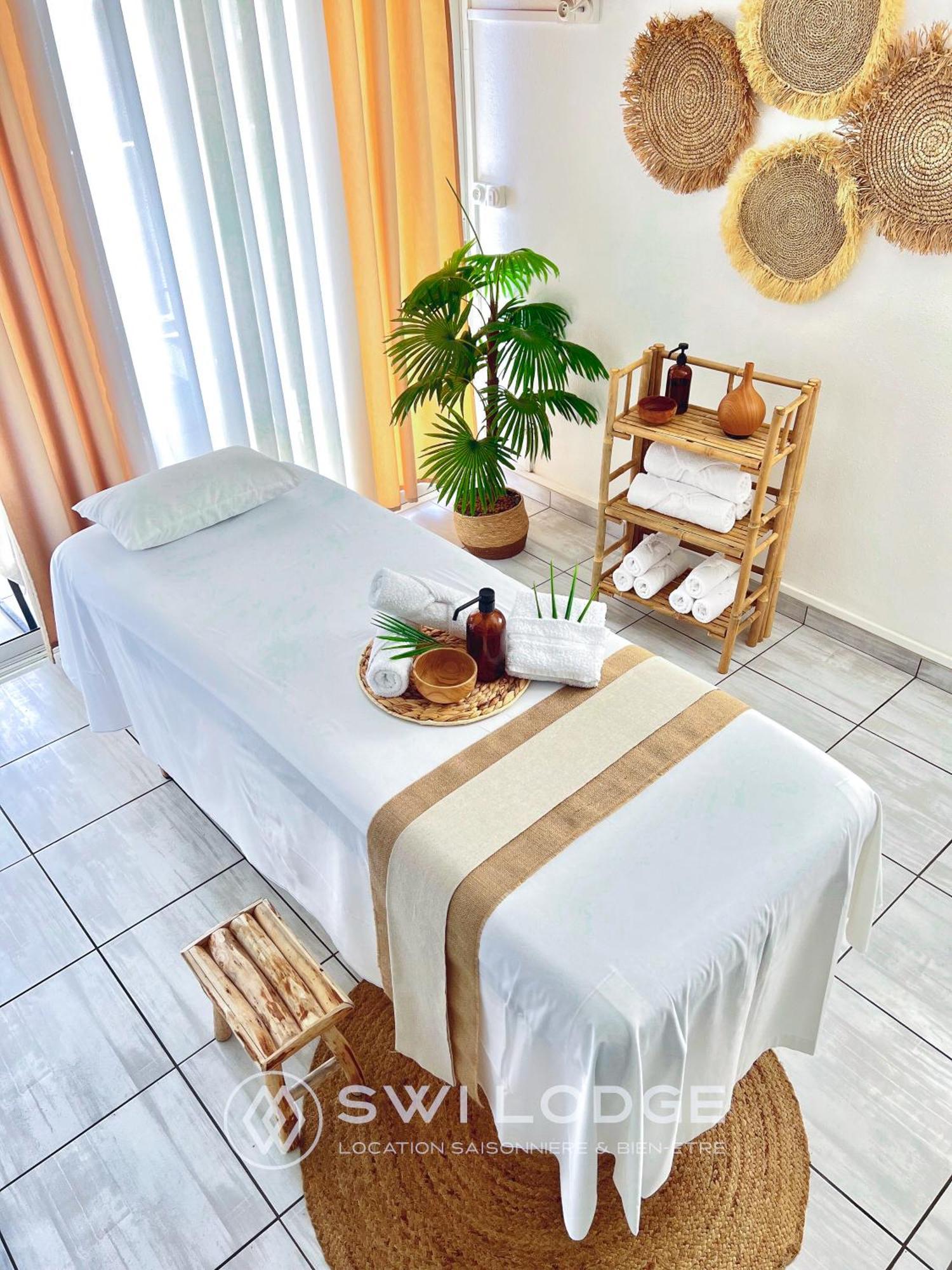 Swilodge Vue Sur Mer ! Petit Dejeuner Et Location De Voiture Possible Le Moule Εξωτερικό φωτογραφία