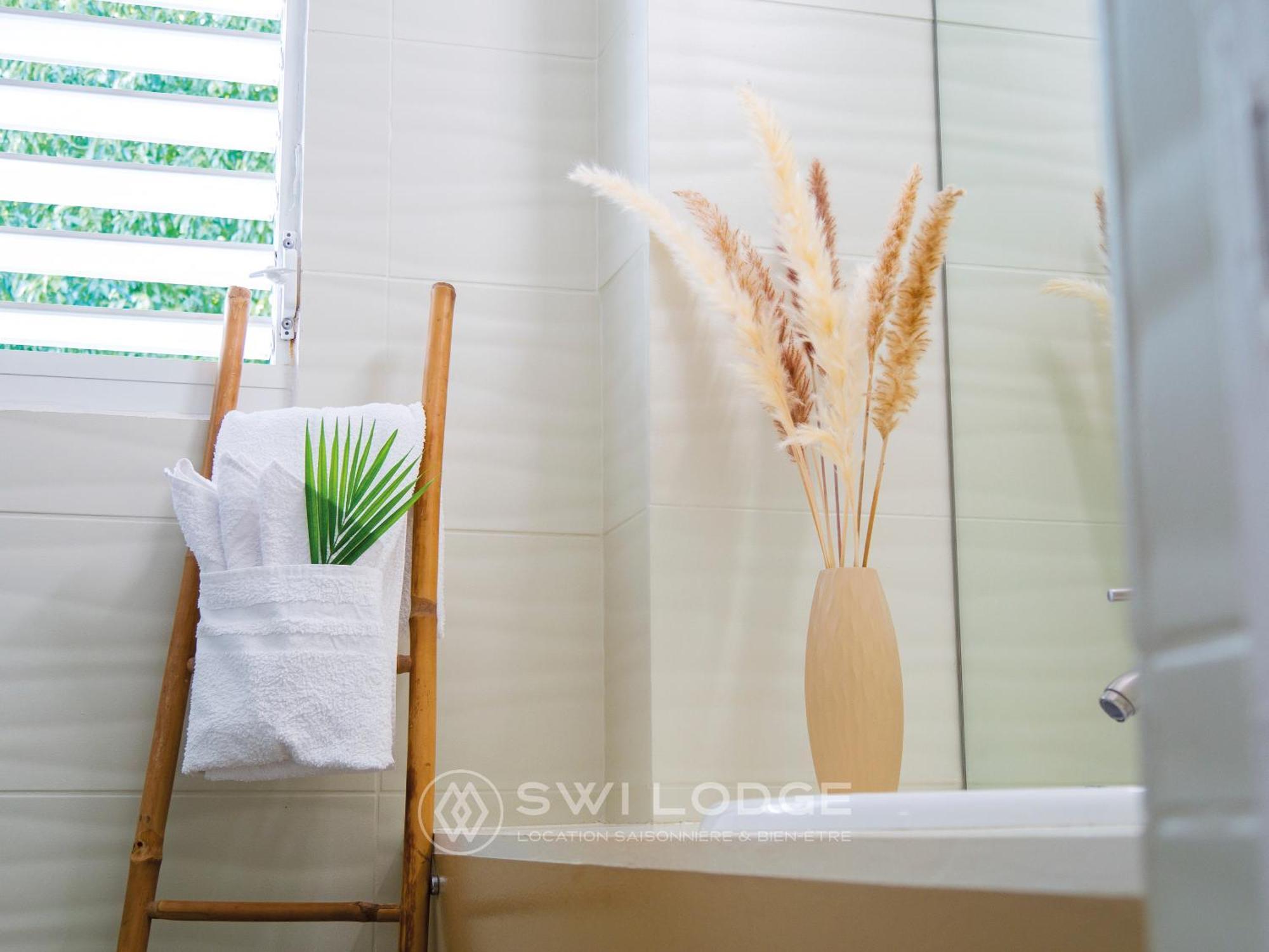 Swilodge Vue Sur Mer ! Petit Dejeuner Et Location De Voiture Possible Le Moule Εξωτερικό φωτογραφία