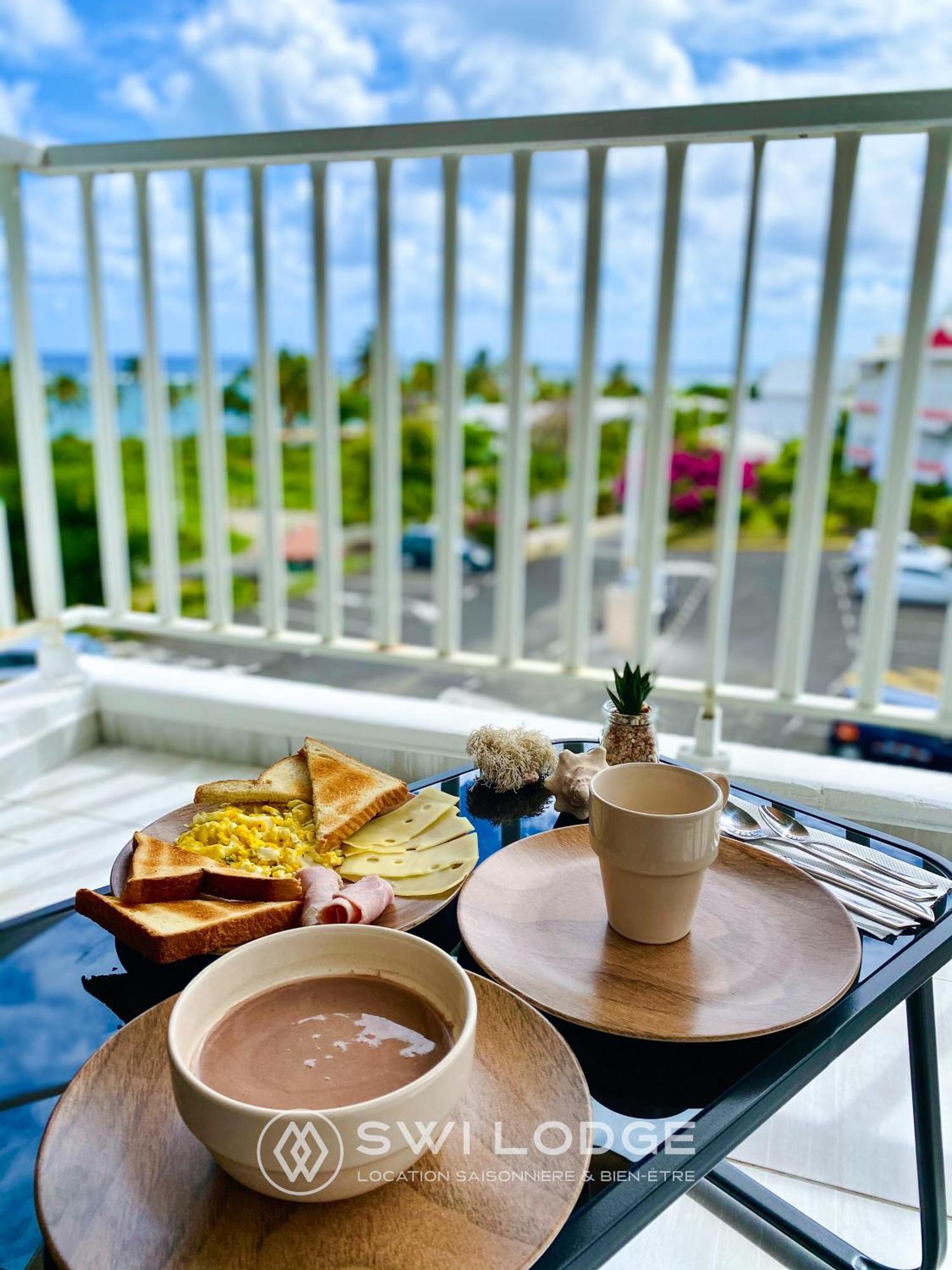 Swilodge Vue Sur Mer ! Petit Dejeuner Et Location De Voiture Possible Le Moule Εξωτερικό φωτογραφία